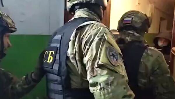 Задержание подростка, подозреваемого в подготовке теракта - Sputnik Ўзбекистон