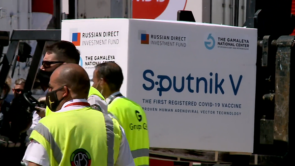 В Аргентину доставили 300 тысяч доз российской вакцины Спутник V - Sputnik Ўзбекистон