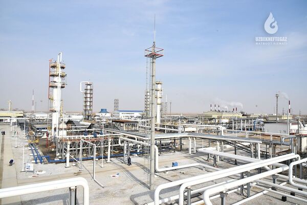 В Газли открылся газоперерабатывающий завод — как выглядит предприятие - Sputnik Узбекистан