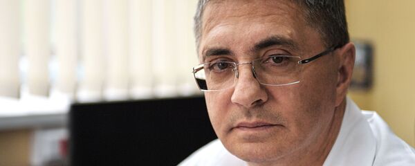 Главврач ГКБ им. Жадкевича Александр Мясников - Sputnik Узбекистан