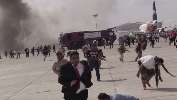Обстрел аэропорта в Йемене: число жертв выросло до 13 - Sputnik Узбекистан