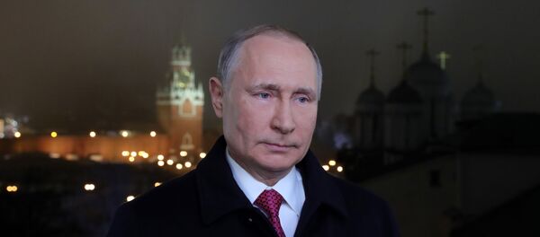 Новогоднее обращение президента РФ В. Путина Новогоднее обращение президента РФ В. Путина - Sputnik Ўзбекистон