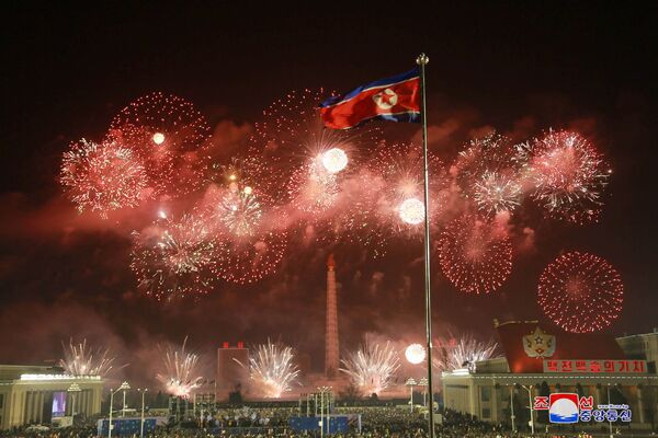 Пхеньян во время празднования Нового года. - Sputnik Узбекистан