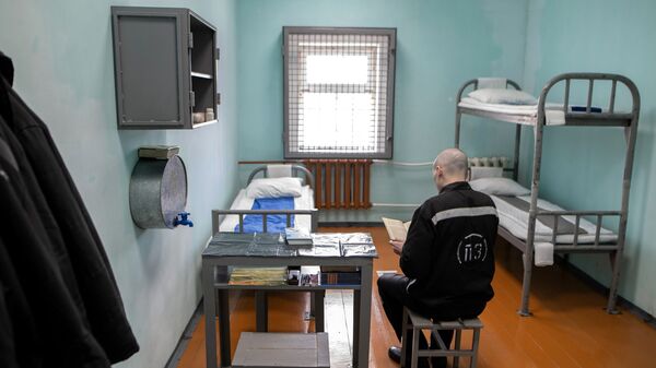 Осужденный пожизненно, отбывающий наказание в Федеральном казенном учреждении. Иллюстративное фото - Sputnik Узбекистан