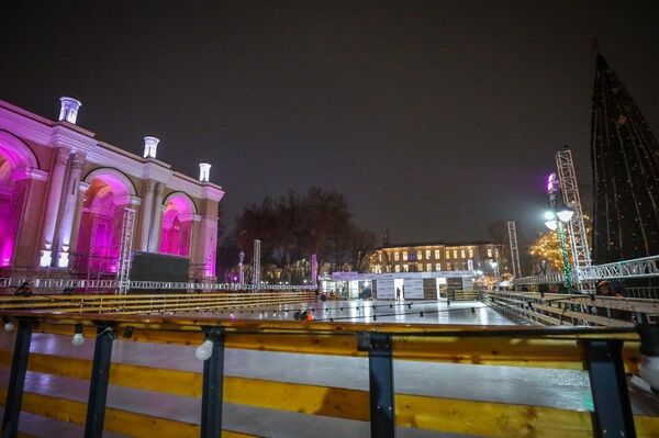 Каток под открытым небом организуют в Ташкенте - Sputnik Узбекистан