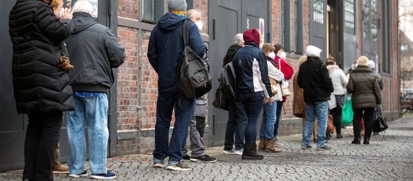 Ochered v sentr vaksinatsii v Berline - Sputnik O‘zbekiston