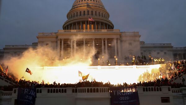 Взрыв у здания конгресса в Вашингтоне - Sputnik Ўзбекистон