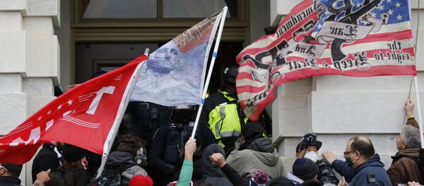 Aksiya protesta storonnikov Trampa v Vashingtone - Sputnik O‘zbekiston