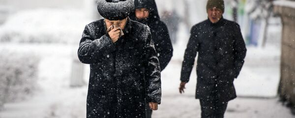 Прохожие на улице - Sputnik Узбекистан