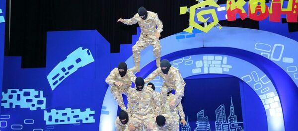 Выступление команд КВН Минобороны Узбекистана - Sputnik Узбекистан