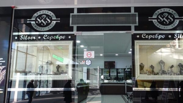 В Ташкенте ограбили ювелирный магазин на 50 млн сумов - Sputnik Узбекистан