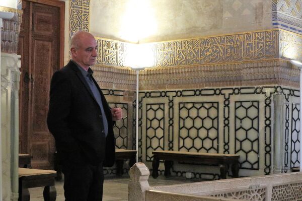 Гид-экскурсовод Уктам Раджабов - Sputnik Узбекистан