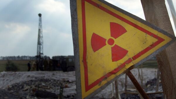 Знак радиации  - Sputnik Узбекистан