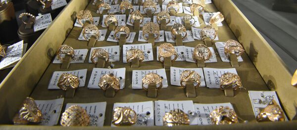 Золотые украшения узбекского производства - Sputnik Узбекистан