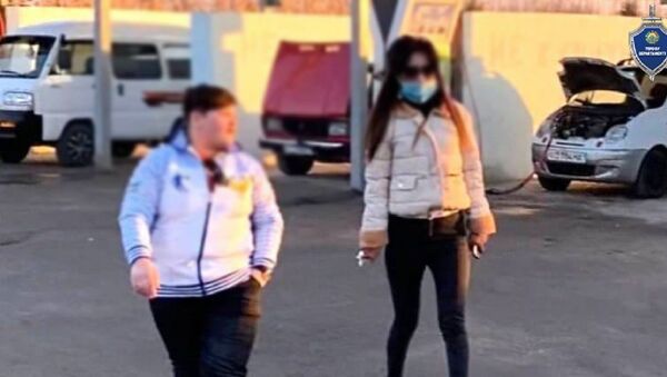 В аэропорту Ташкента задержаны сутенерши, пытавшиеся отправить девушку в Турцию - Sputnik Ўзбекистон