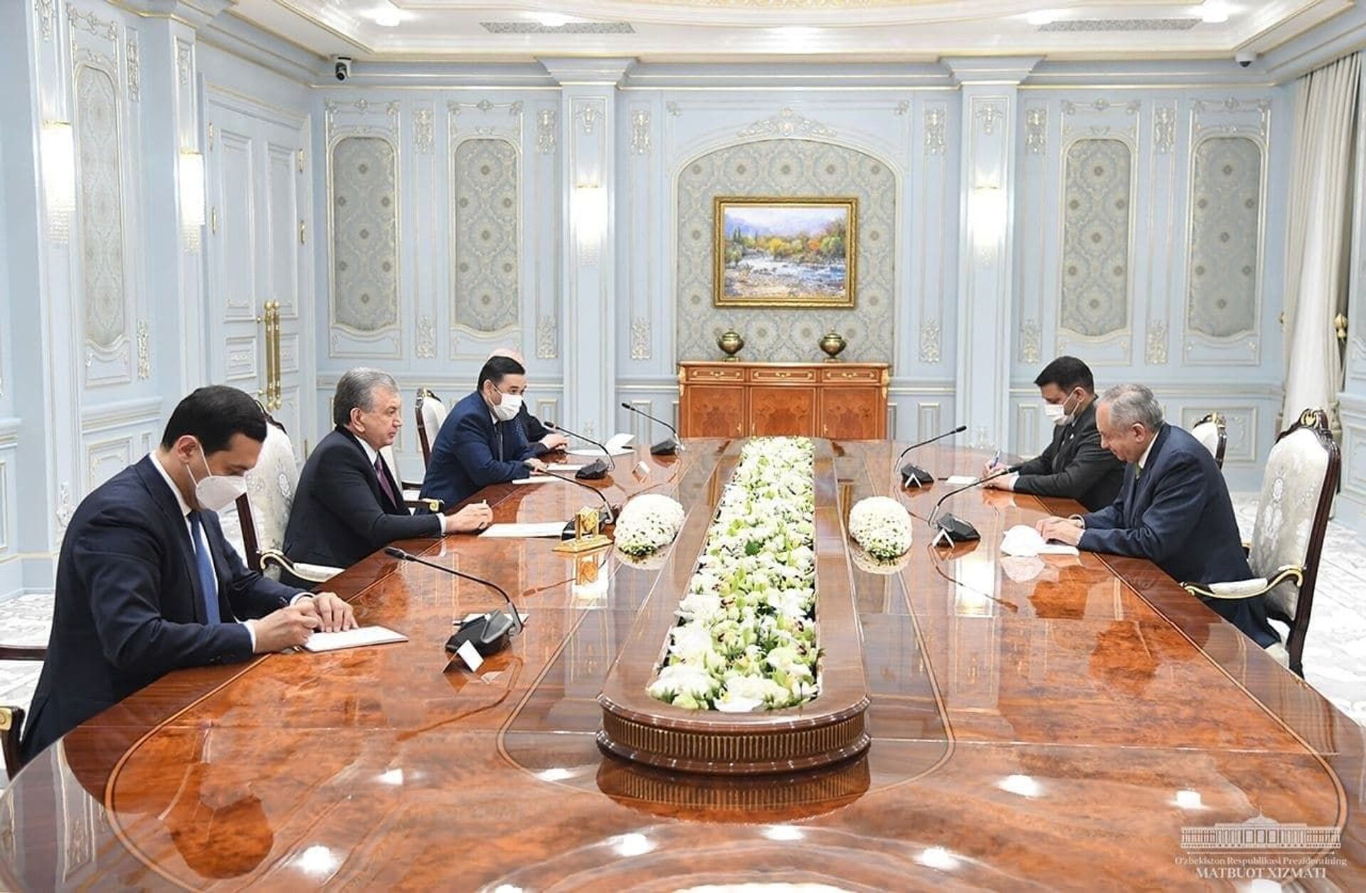 Президент Узбекистана встретился с делегацией Пакистана - Sputnik Узбекистан, 1920, 10.03.2021