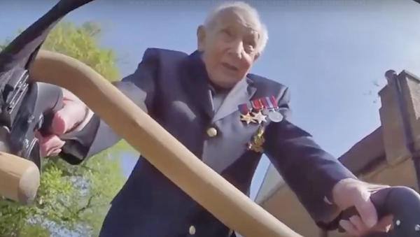 Памяти сэра Тома: как британский полковник спас тысячи жизней - видео - Sputnik Узбекистан
