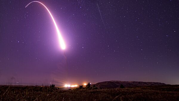 Пуск американской межконтинентальной баллистической ракеты Minuteman III - Sputnik Ўзбекистон