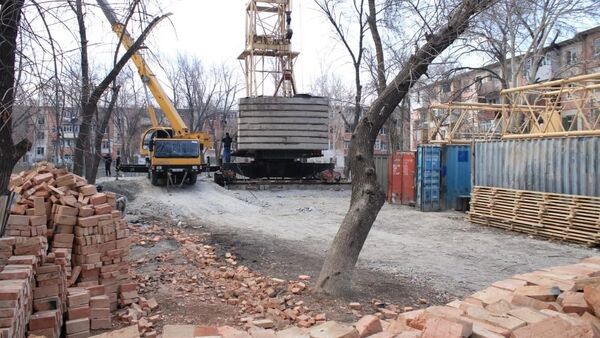 Незаконные постройки среди жилых домов в городе Фергане будут приостановлены - Sputnik Ўзбекистон