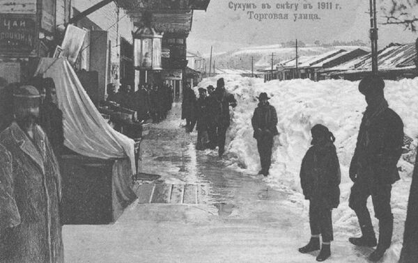 Большой снег в Сухуме 1911 год. - Sputnik Узбекистан