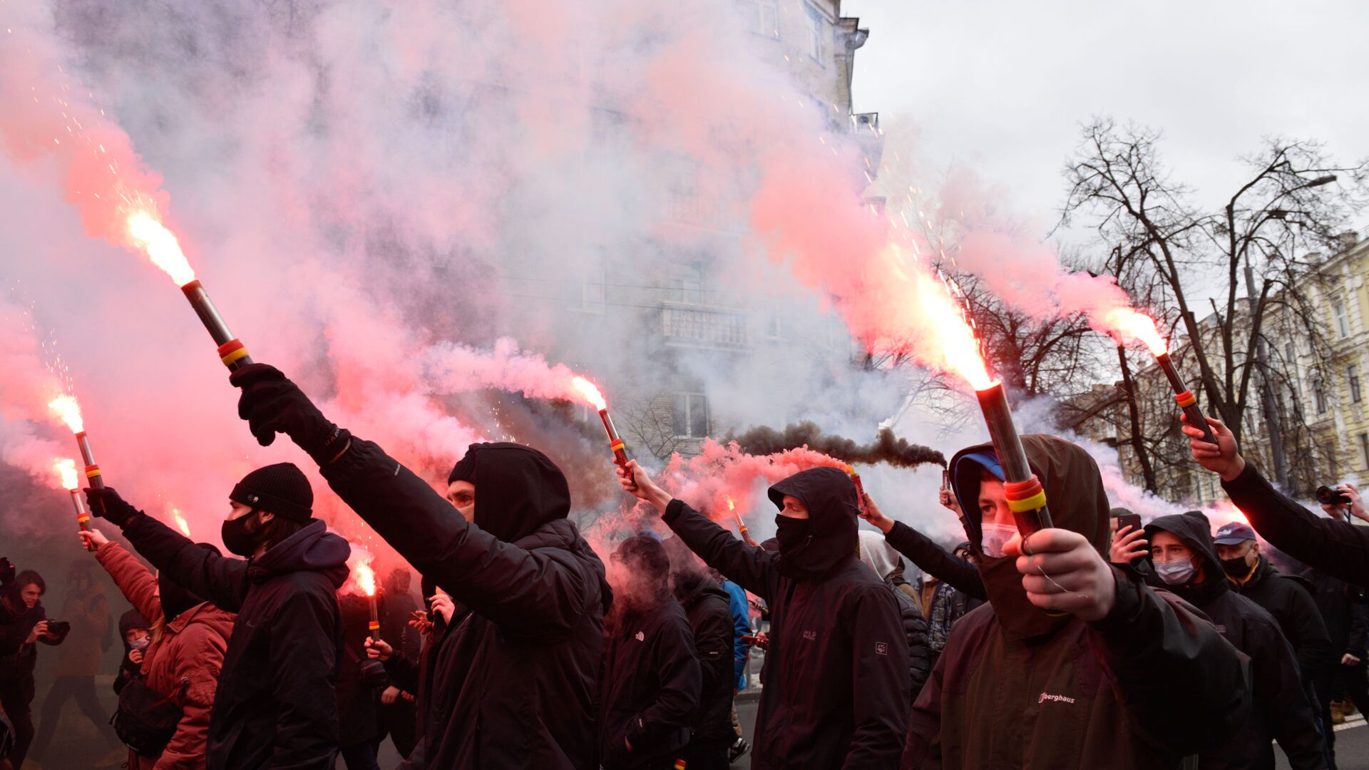 Акция националистов в Киеве - Sputnik Узбекистан, 1920, 03.03.2021