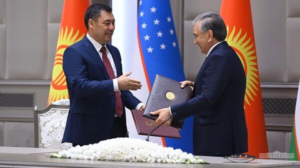 Президенты Кыргызстана и Узбекистана Садыр Жапаров и Шавкат Мирзиёев - Sputnik Узбекистан