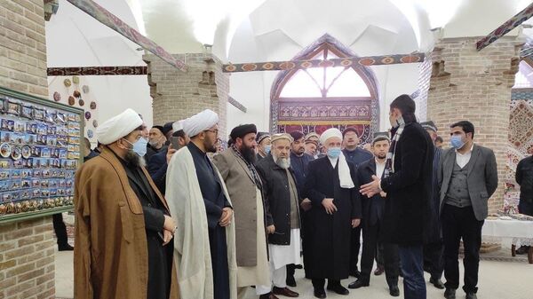 Delegatsii Afganistana i Tadjikistana pribili v Samarkand dlya uchastiya v mejdunarodnoy konferensii posvashennoy Imam Buxari - Sputnik O‘zbekiston