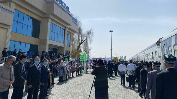 В Ханабаде открыли новое здание вокзала  - Sputnik Ўзбекистон
