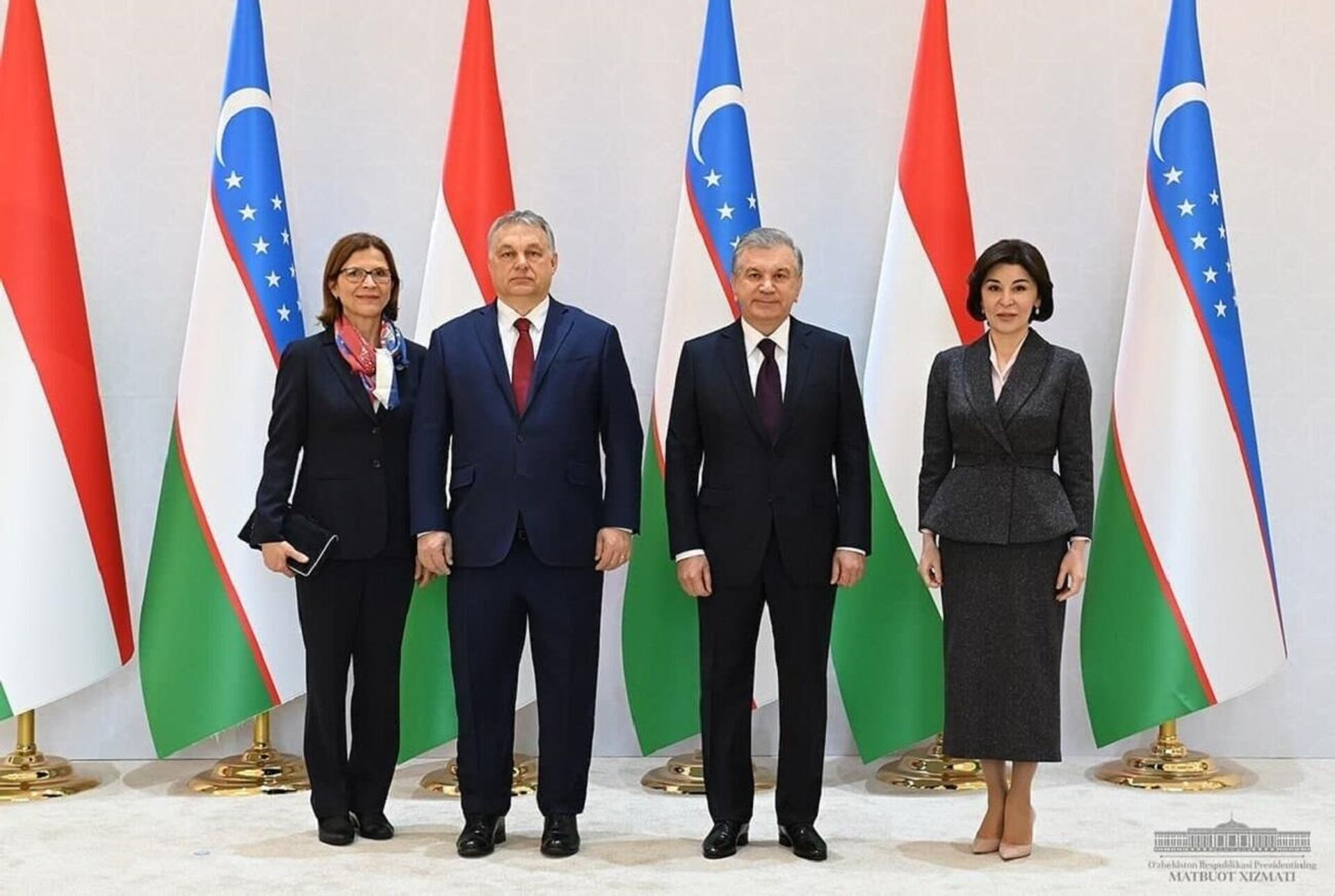 Церемония официальной встречи премьер-министра Венгрии Виктора Орбана в резиденции Куксарой - Sputnik Узбекистан, 1920, 30.03.2021