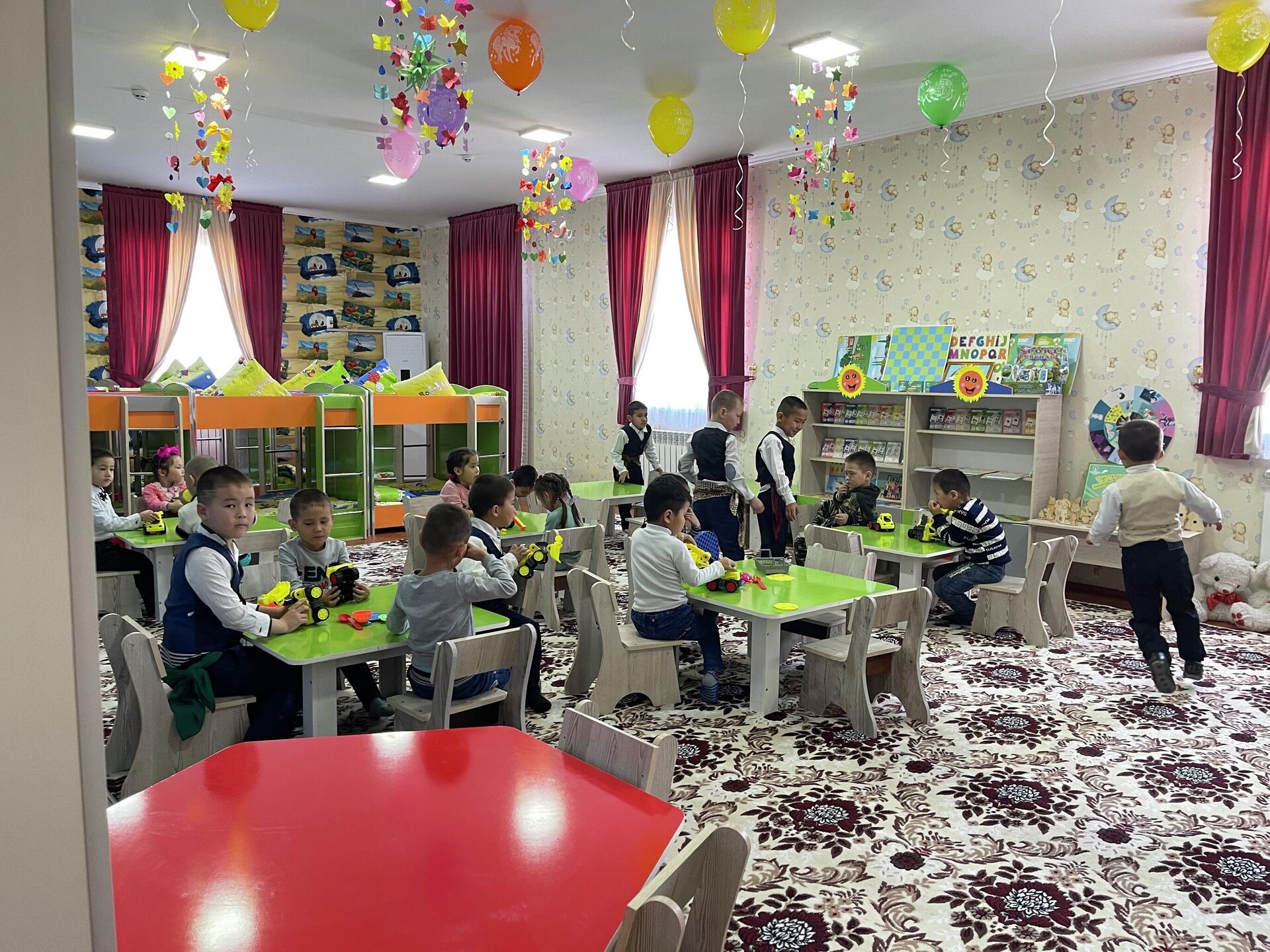 В Муйнаке открыли два современных детских сада - Sputnik Узбекистан, 1920, 02.04.2021