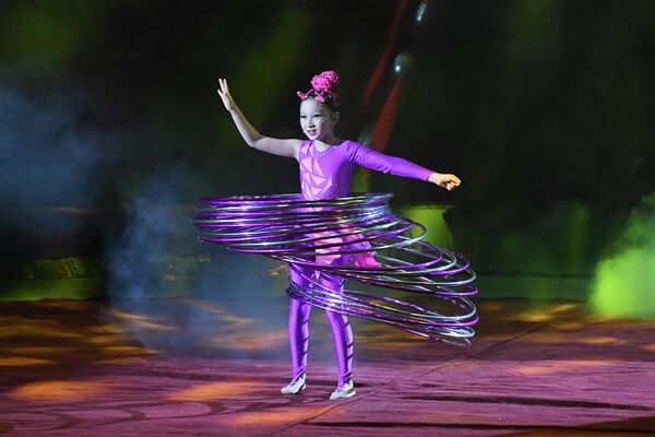 Молодежный фестиваль циркового искусства в Ташкенте - Sputnik Узбекистан