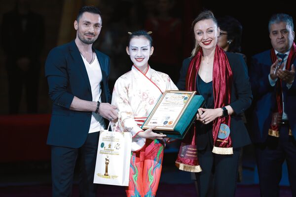 Церемония награждения на молодежном фестивале циркового искусства в Ташкенте - Sputnik Узбекистан