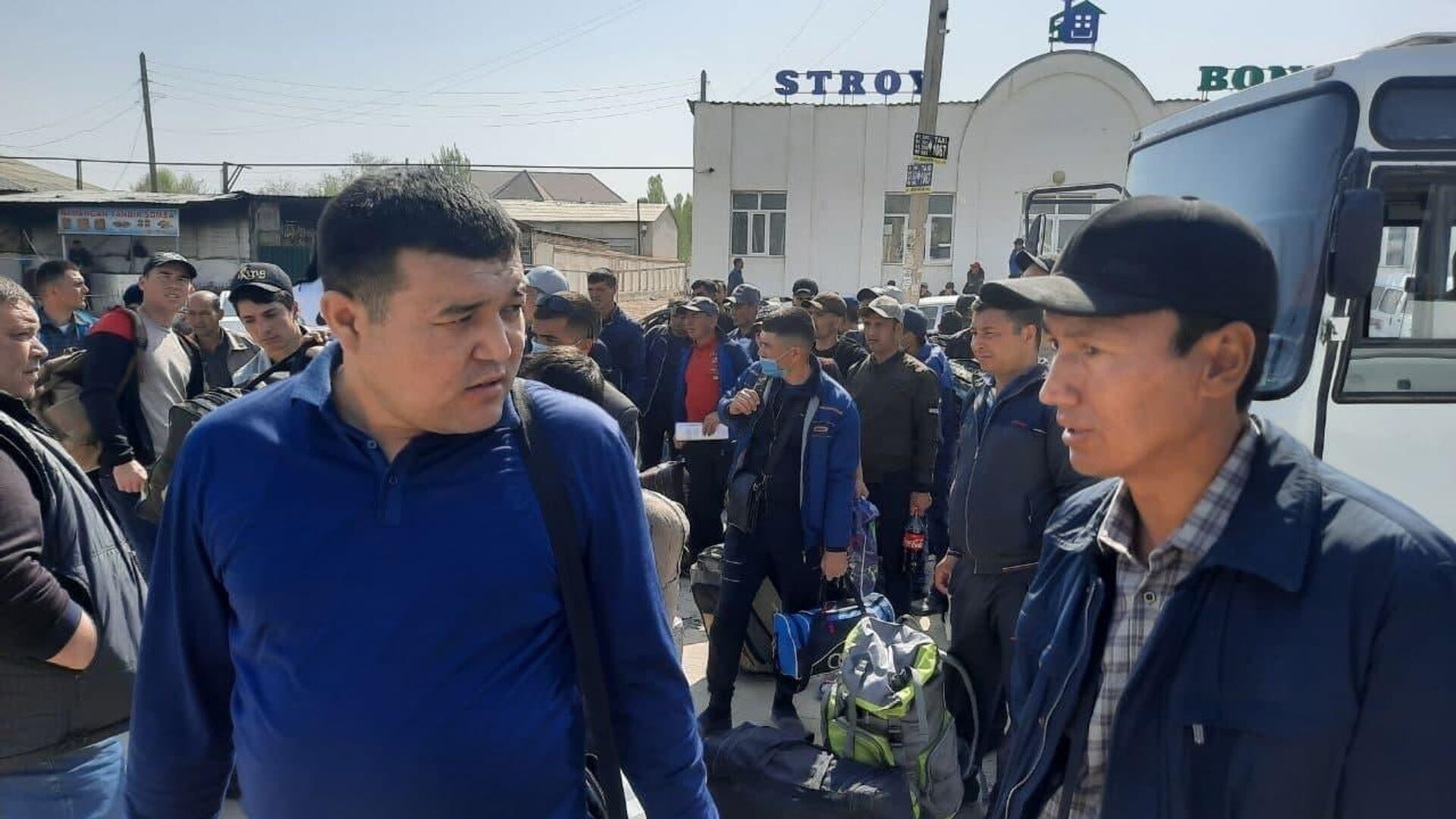 118 граждан Узбекистана выехали на работу в Казахстан - Sputnik Ўзбекистон, 1920, 20.04.2021