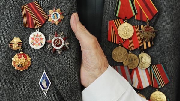 Боевые награды и юбилейные медали ветерана Великой Отечественной войны - Sputnik Ўзбекистон