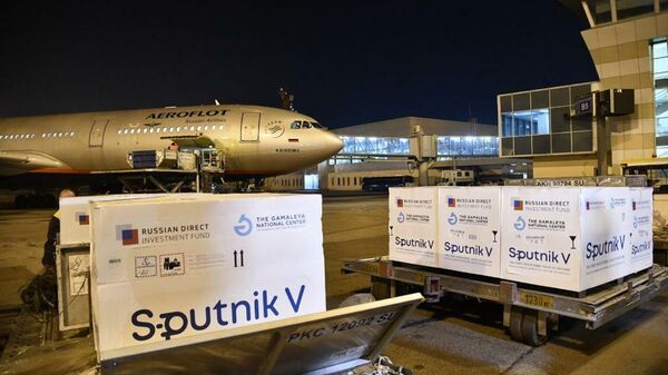 23 апреля в Узбекистан была доставлена первая партия вакцины Спутник V - Sputnik Ўзбекистон