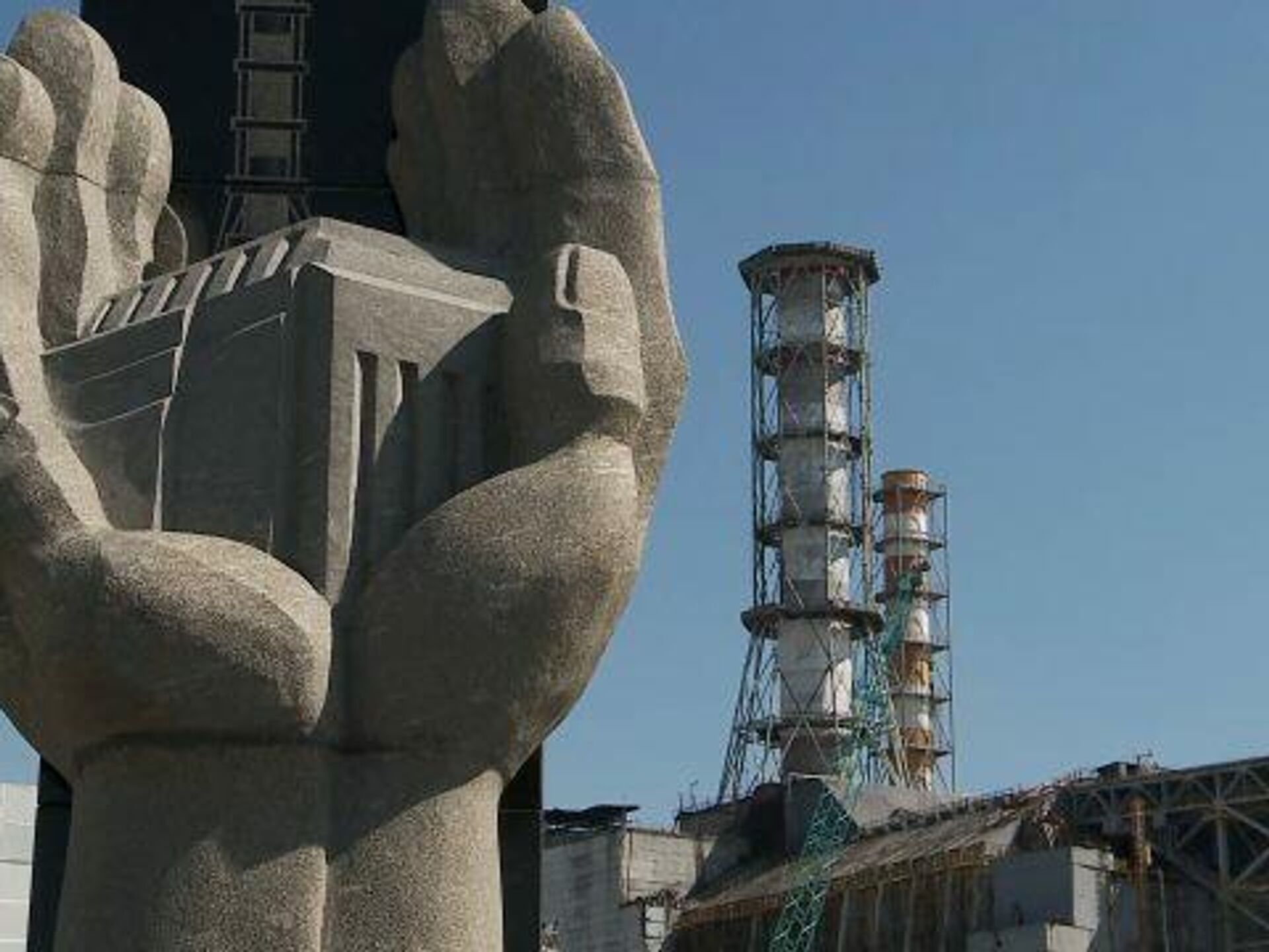 Дом 26 апреля. Чернобыль 26.04.1986. Чернобыльская ГРЭС 26 апреля. Чернобыль 26 апреля 1986. Взрыв 4 энергоблока ЧАЭС.