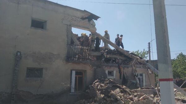 В Нурафшане в одном из двухэтажных домов произошла вспышка газовоздушной смеси  - Sputnik Узбекистан