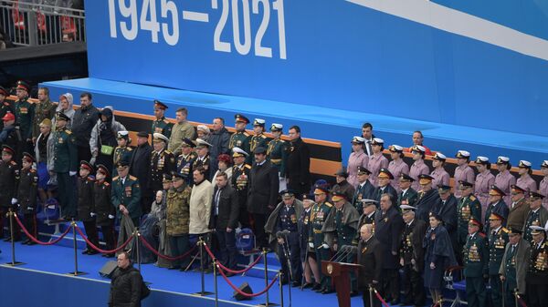 Prezident RF V. Putin na voyennom parade v chest 76-y godovщinы Pobedы v VOV - Sputnik Oʻzbekiston