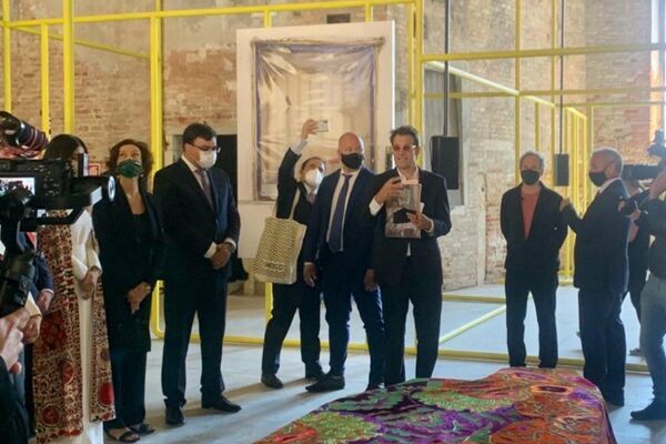 Открытие национального павильона Узбекистана Махалля: урбанистическая и провинциальная жизнь на 17-й Венецианской архитектурной биеннале - Sputnik Узбекистан