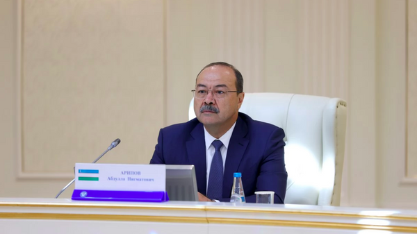 Premyer-ministr Uzbekistana Abdulla Aripov na zasedanii Soveta glav pravitelstv SNG v uzkom sostave v Minske - Sputnik O‘zbekiston