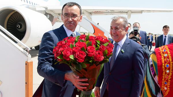 Predsedatel Senata Parlamenta Respubliki Kazaxstan Maulen Ashimbayev pribil s ofitsialnim vizitom v Tashkent - Sputnik O‘zbekiston