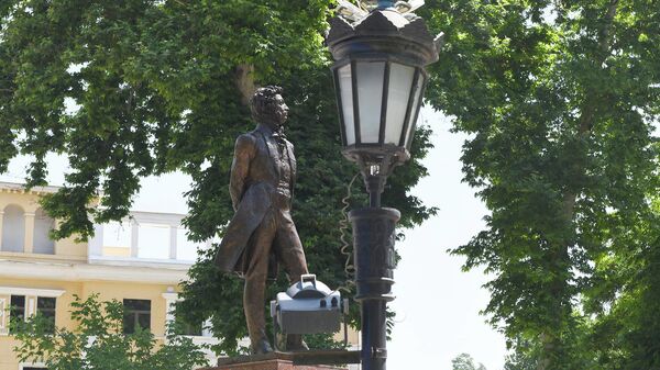 Торжества в честь дня рождения Александра Пушкина в Ташкенте - Sputnik Узбекистан