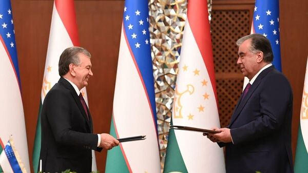 Главы Узбекистана и Таджикистана подписали Совместное заявление по итогам переговоров - Sputnik Ўзбекистон