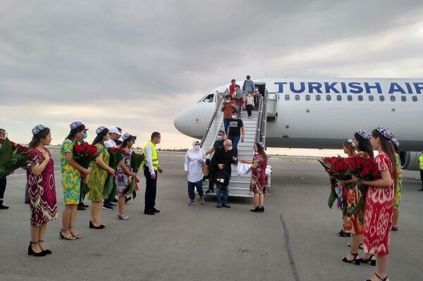 Turkish Airlines выполнила первый рейс из Стамбула в Ургенч - Sputnik Узбекистан