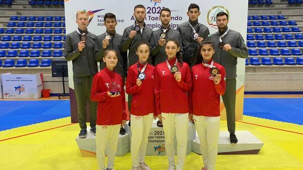 Сборная Узбекистана завоевала десять медалей на чемпионате Азии по таэквондо WT - Sputnik Узбекистан