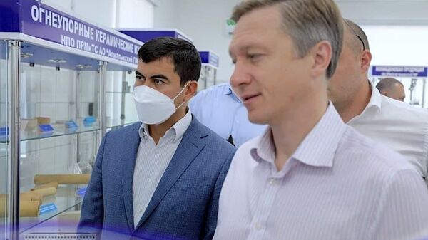 Делегация Татарстана посетила Научный центр производства редких металлов и твердых сплавов - Sputnik Ўзбекистон