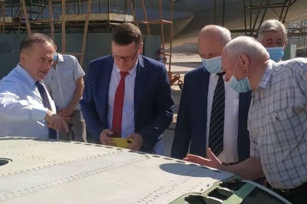 АО Ташкентский механический завод планирует наладить выпуск авиационных комплектующих для украинского ГП Антонов - Sputnik Узбекистан