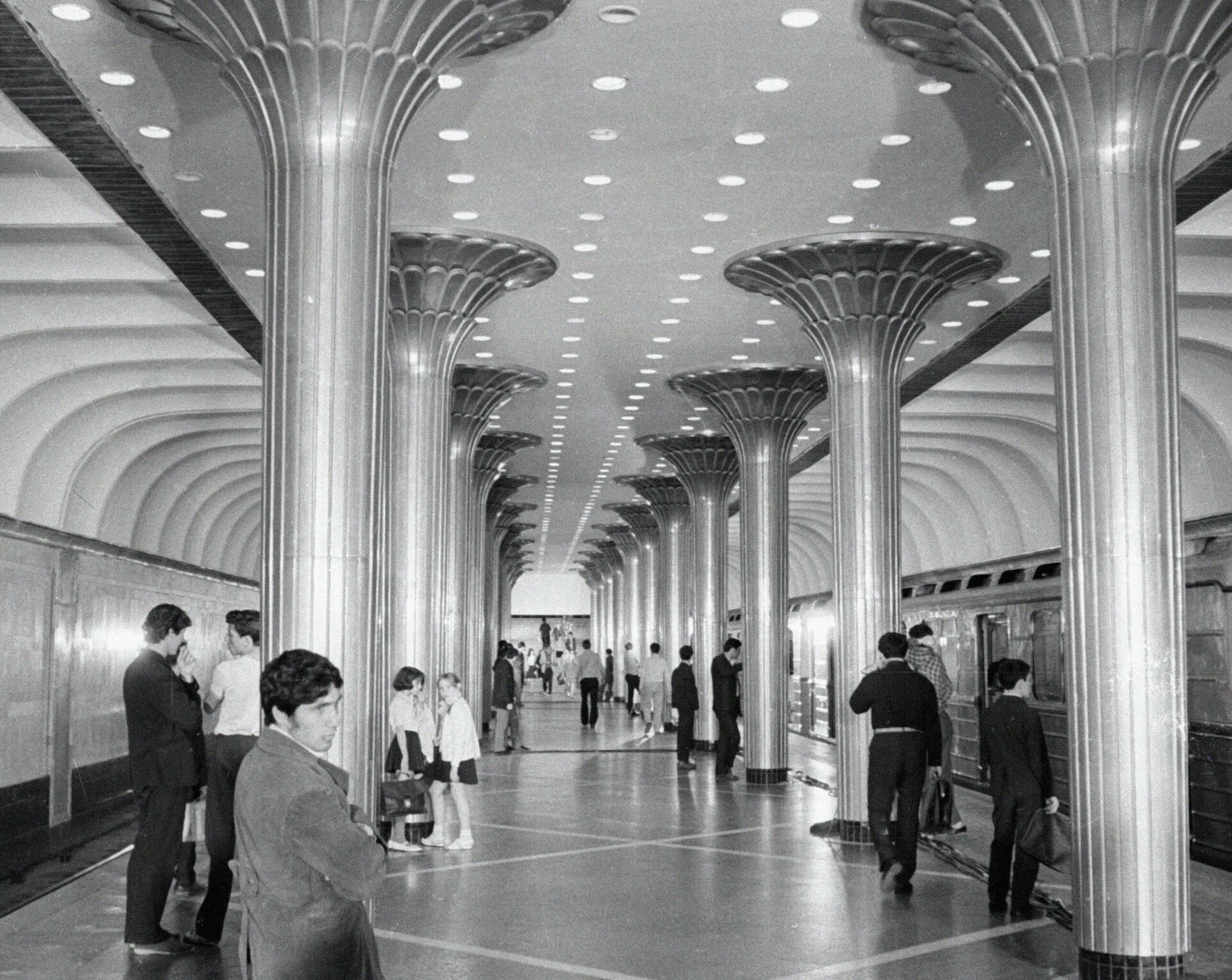 Станция метро Нариманов в Баку, 1 апреля, 1971 год - Sputnik Узбекистан, 1920, 02.07.2021