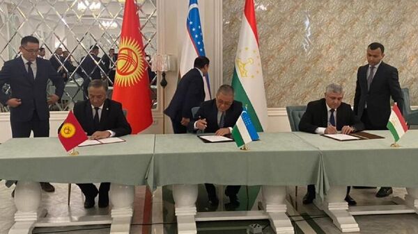 Delegatsii Kirgizstana, Tadjikistana i Uzbekistana podpisali protokol po granitse - Sputnik O‘zbekiston