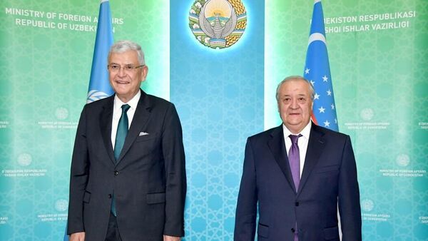 Министр иностранных дел Узбекистана Абдулазиз Камилов и председатель 75-й сессии Генассамблеи ООН Волкан Бозкир  - Sputnik Узбекистан